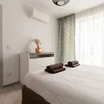 Comfort Retreat- Short Walk To Attractions