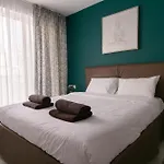 Comfort Retreat- Short Walk To Attractions