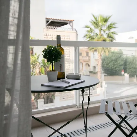 Comfort Retreat- Short Walk To Attractions Apartment *