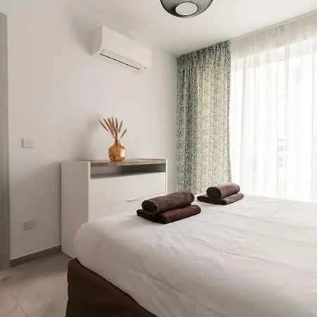 Comfort Retreat- Short Walk To Attractions