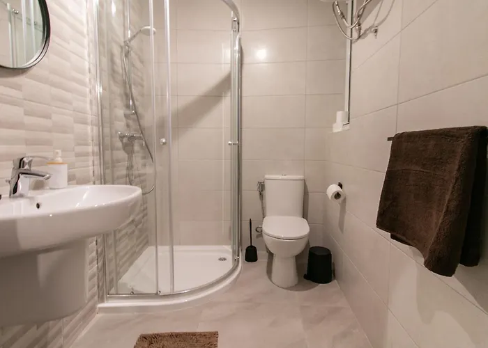 Comfort Retreat- Short Walk To Attractions