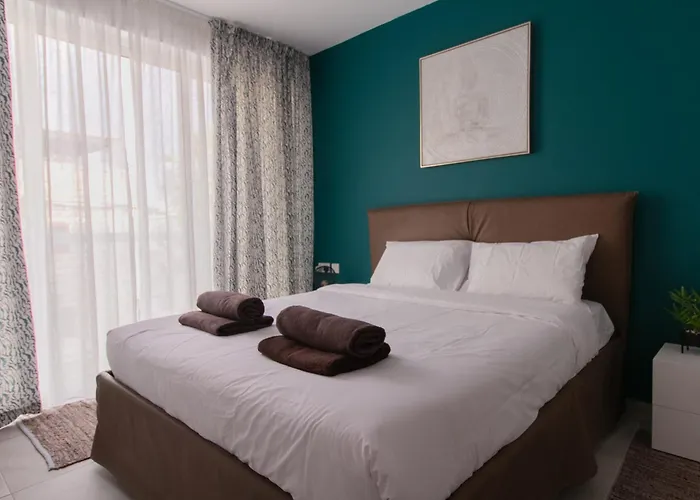 Comfort Retreat- Short Walk To Attractions Apartamento